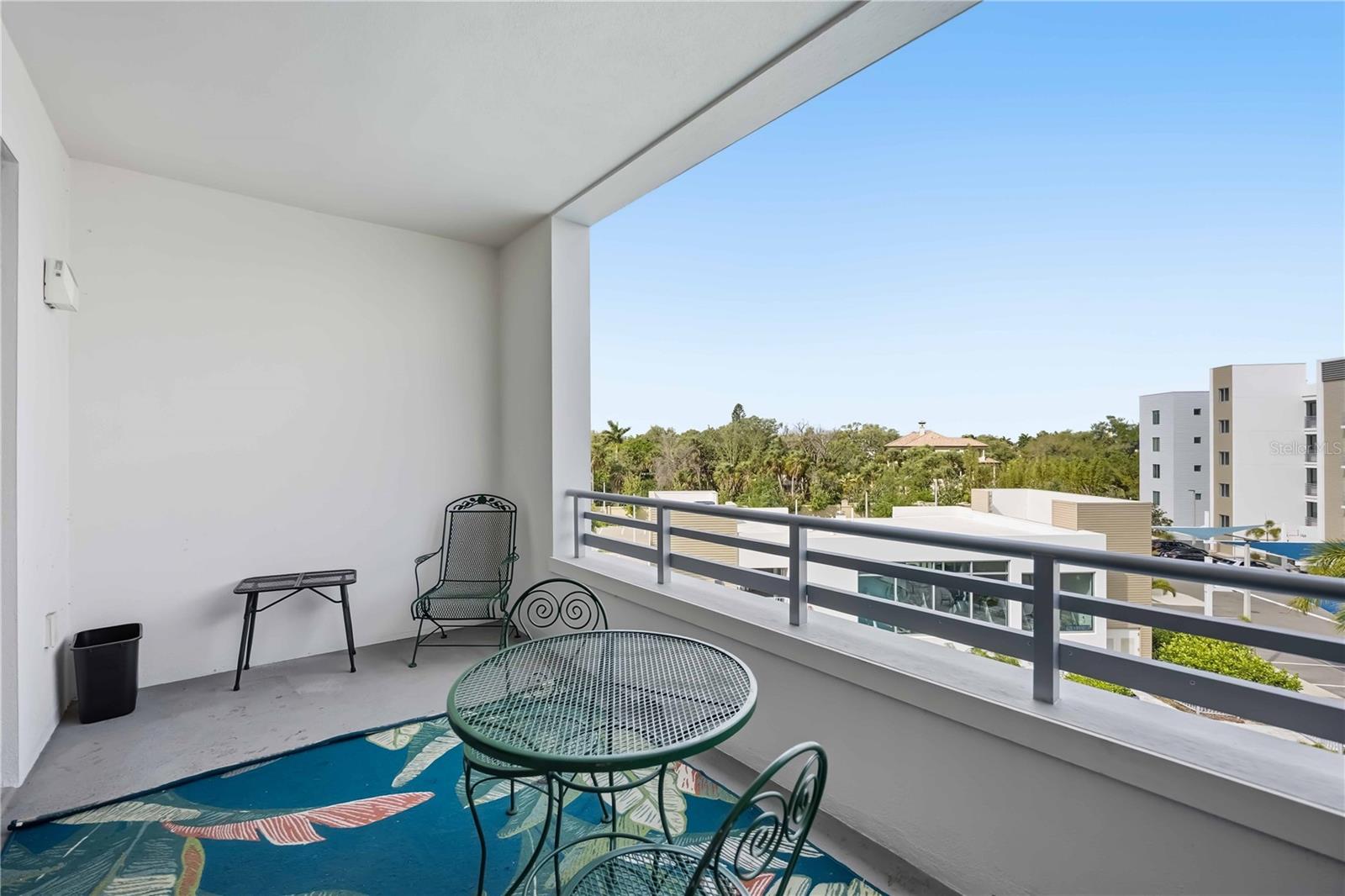 Image 43 of 65 For 1703 Tamiami Trail 406