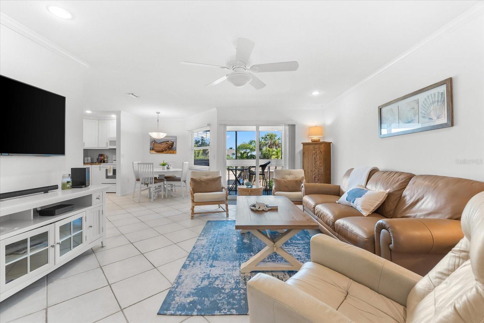 Image 5 of 100 For 6708 Sarasea Circle 202