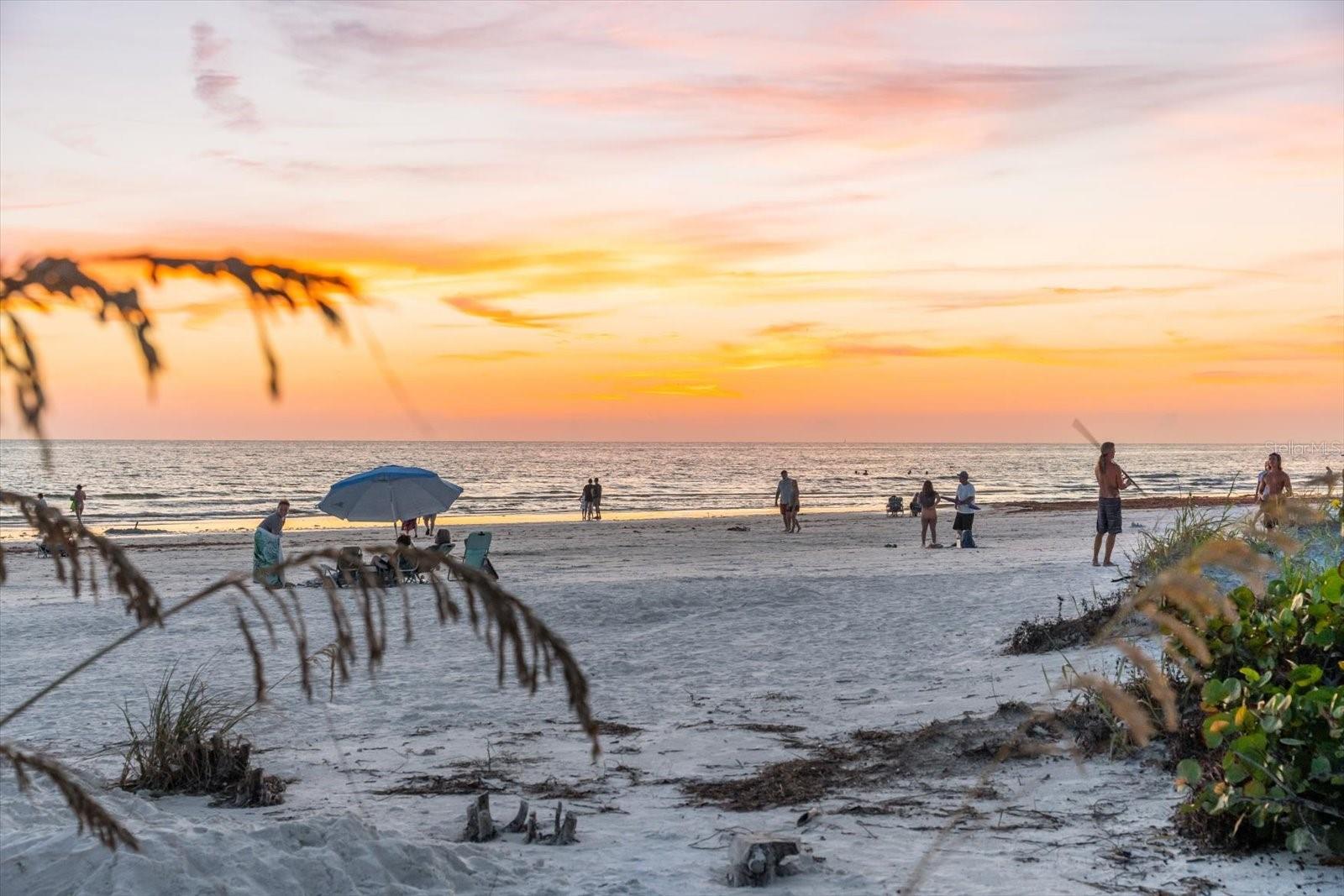 Image 96 of 100 For 6708 Sarasea Circle 202