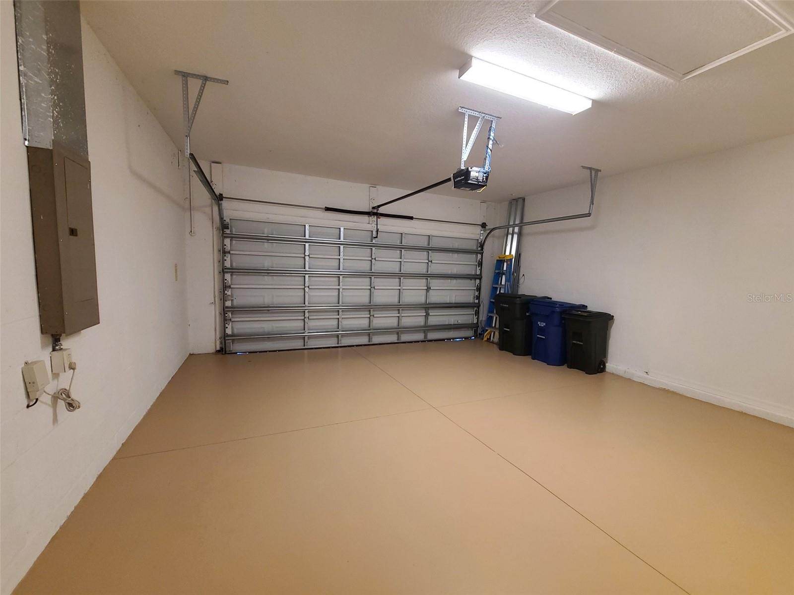 Image 21 of 23 For 19353 Nearpoint Drive