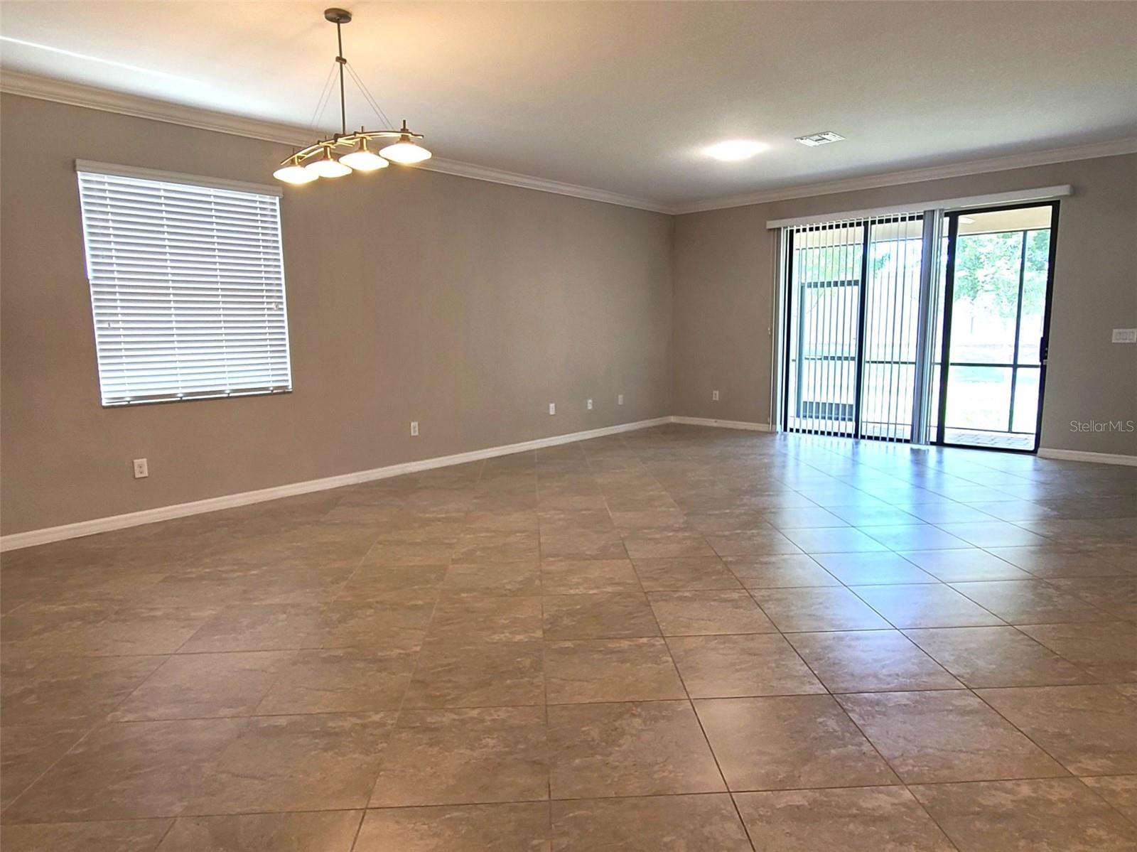 Image 4 of 23 For 19353 Nearpoint Drive