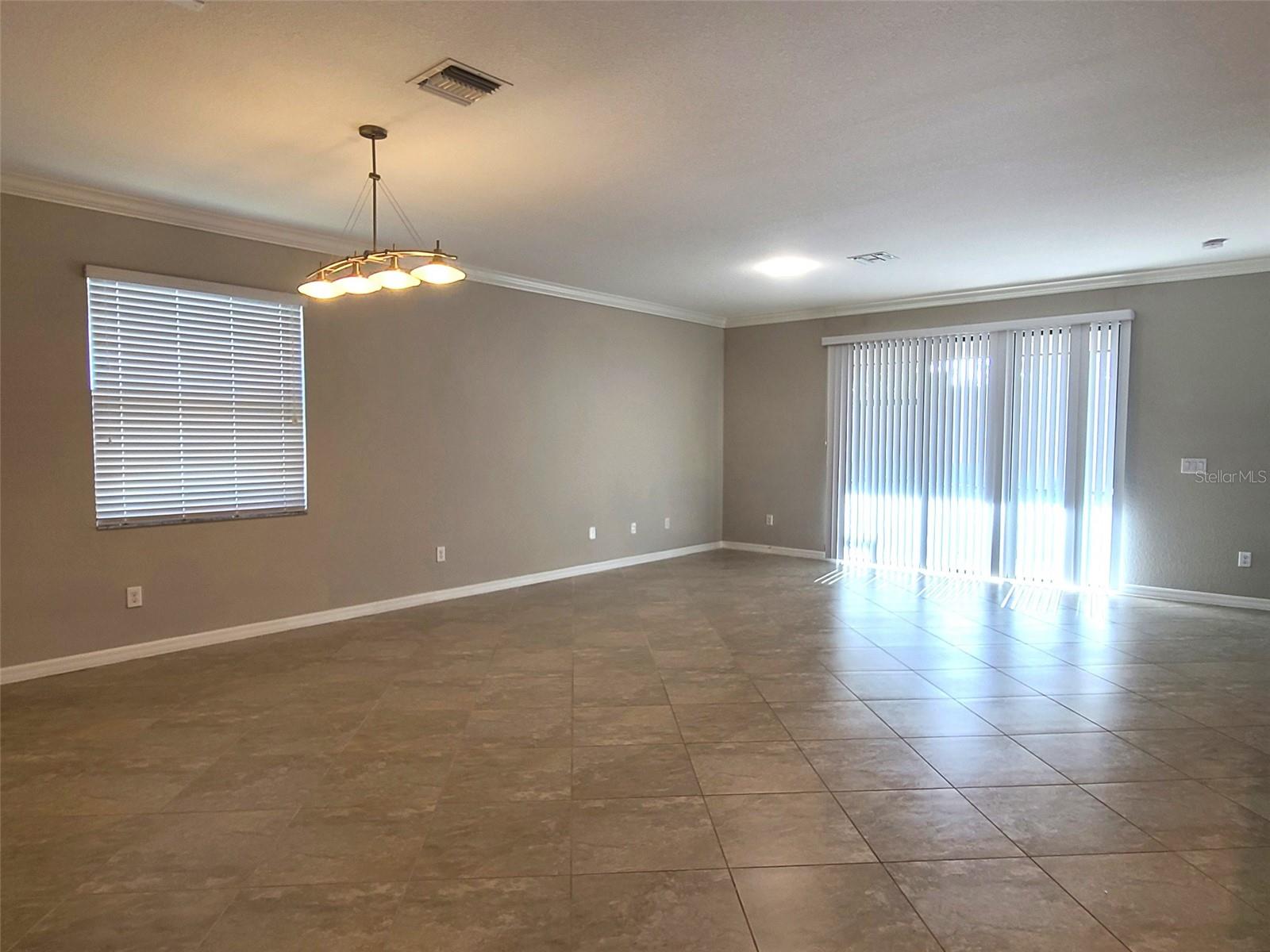 Image 5 of 23 For 19353 Nearpoint Drive