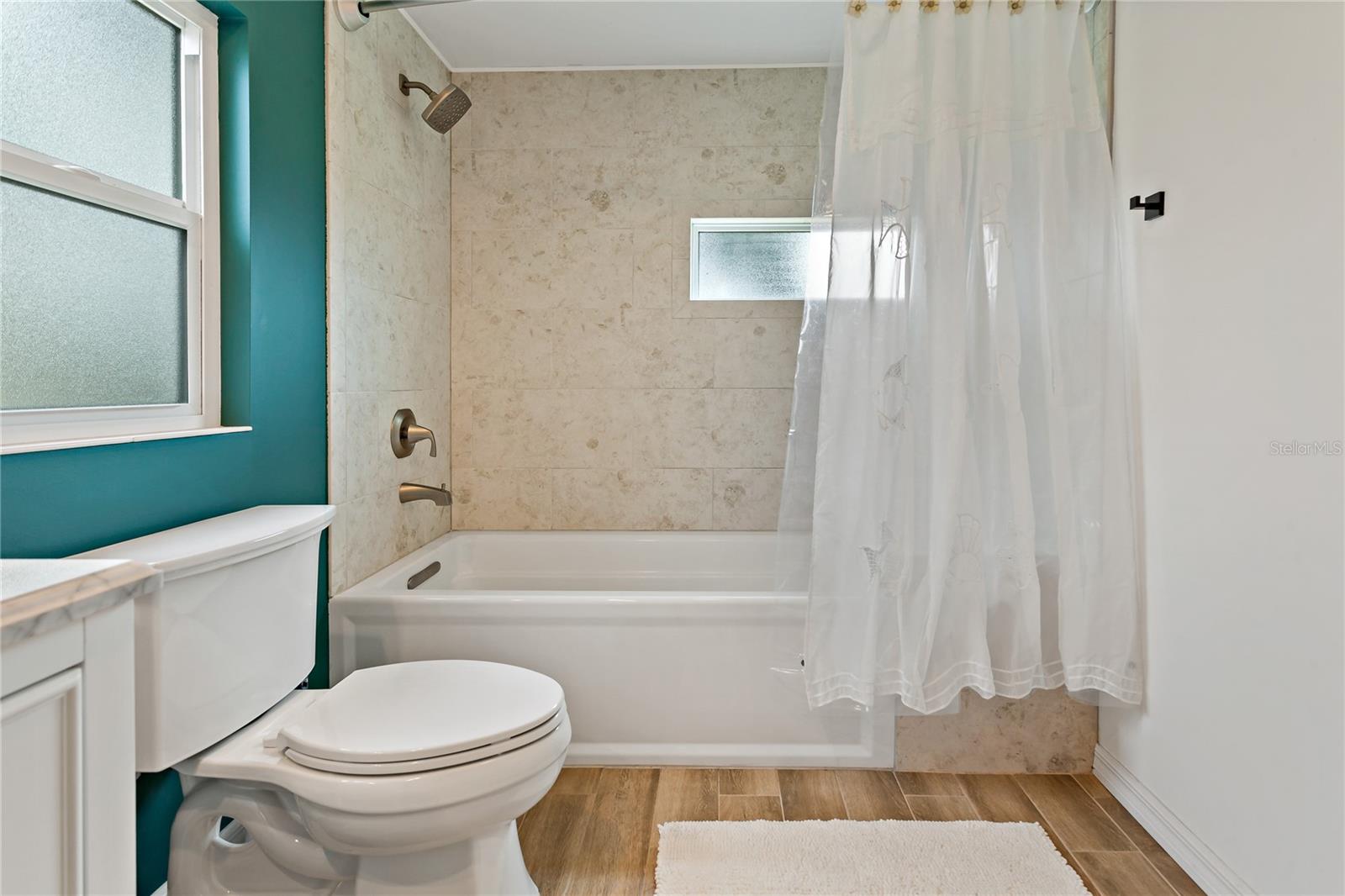 Image 24 of 44 For 1675 Blakemore Lane