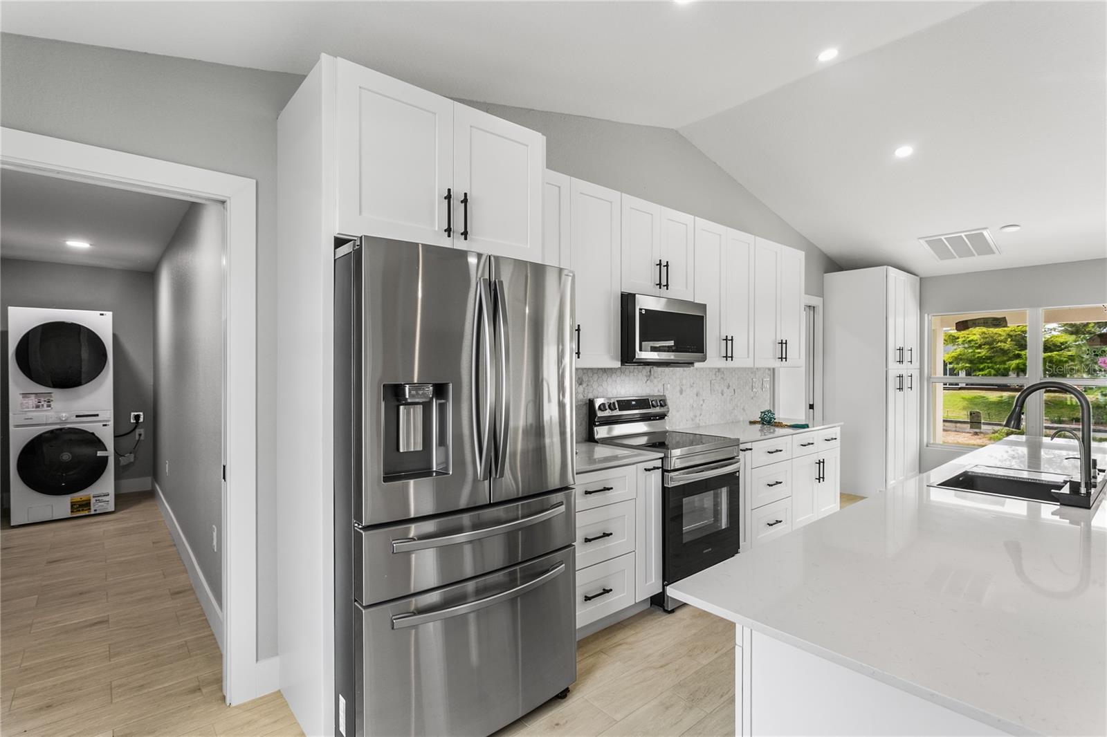 Image 11 of 40 For 2210 2nd Avenue