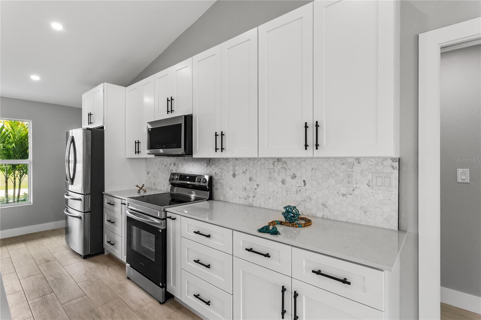 Image 13 of 40 For 2210 2nd Avenue