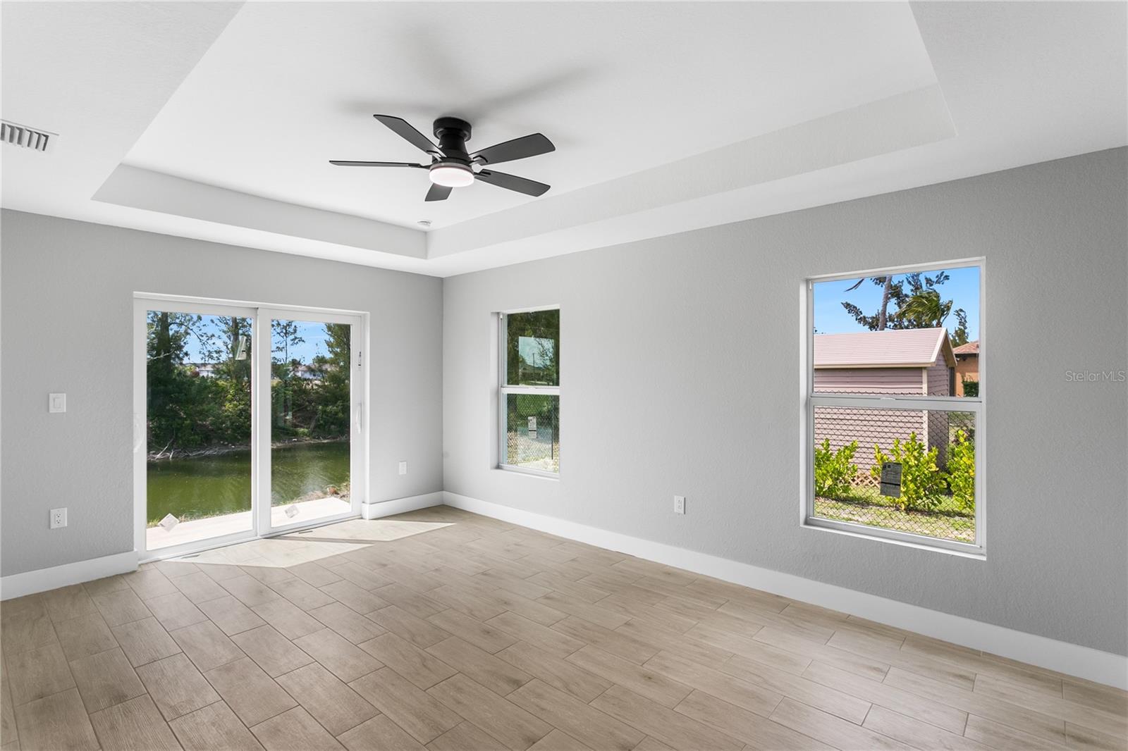 Image 20 of 40 For 2210 2nd Avenue