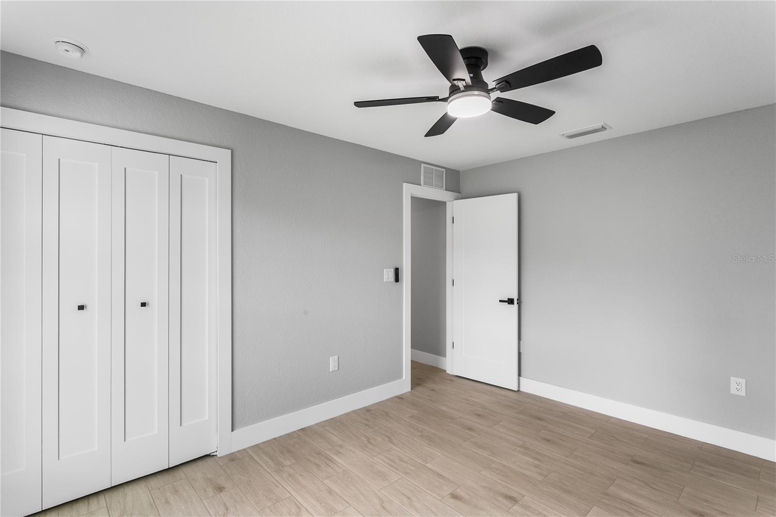Image 31 of 40 For 2210 2nd Avenue