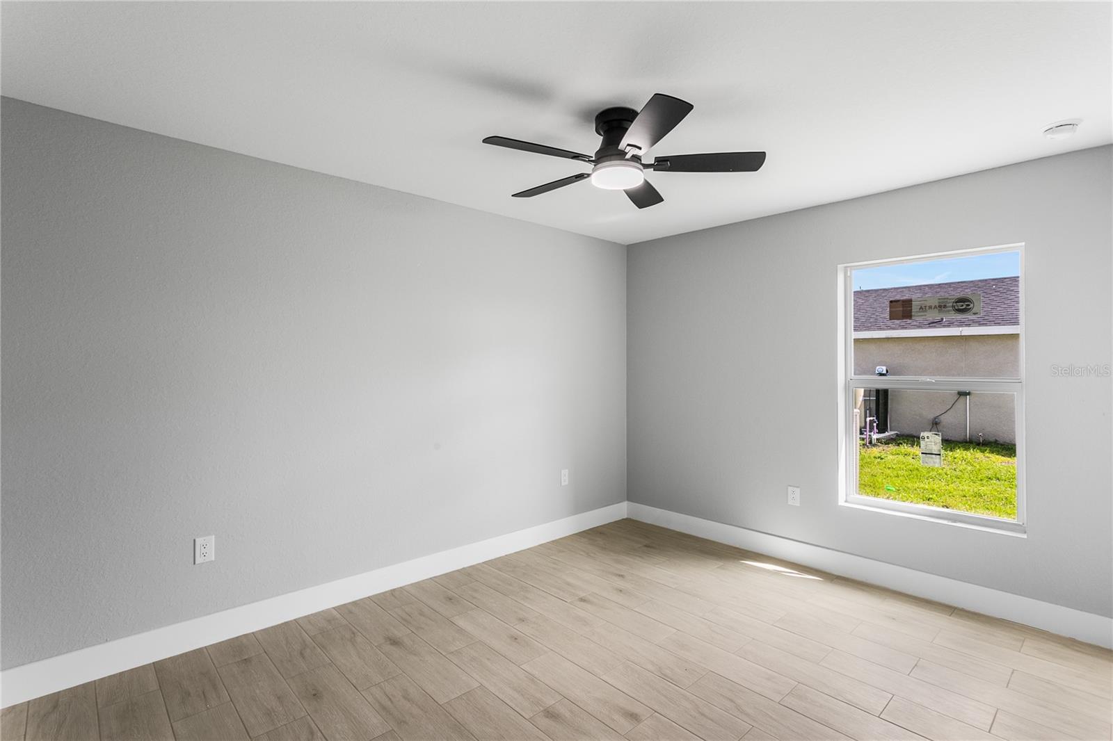 Image 32 of 40 For 2210 2nd Avenue