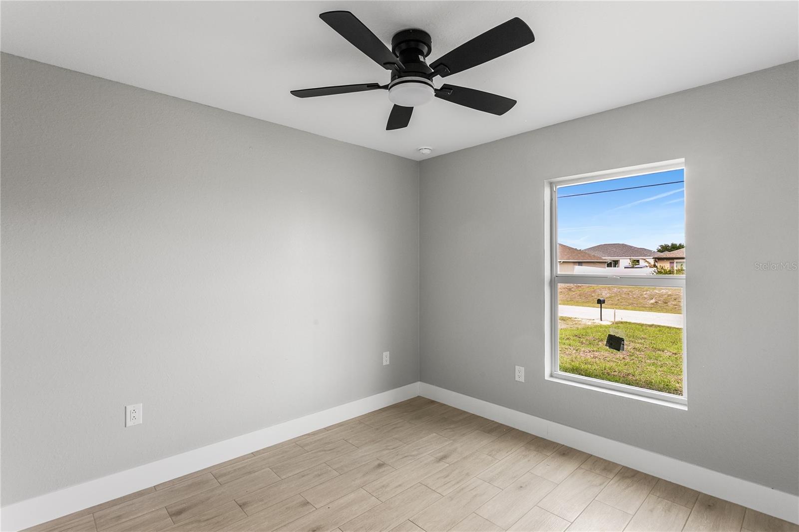 Image 37 of 40 For 2210 2nd Avenue