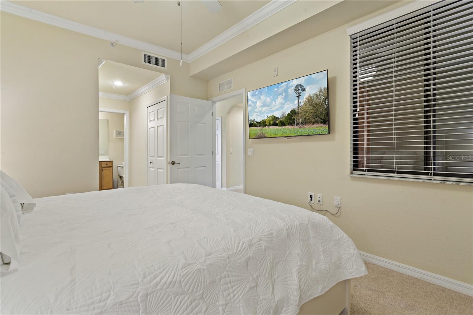 Image 26 of 57 For 7121 River Hammock Drive 102