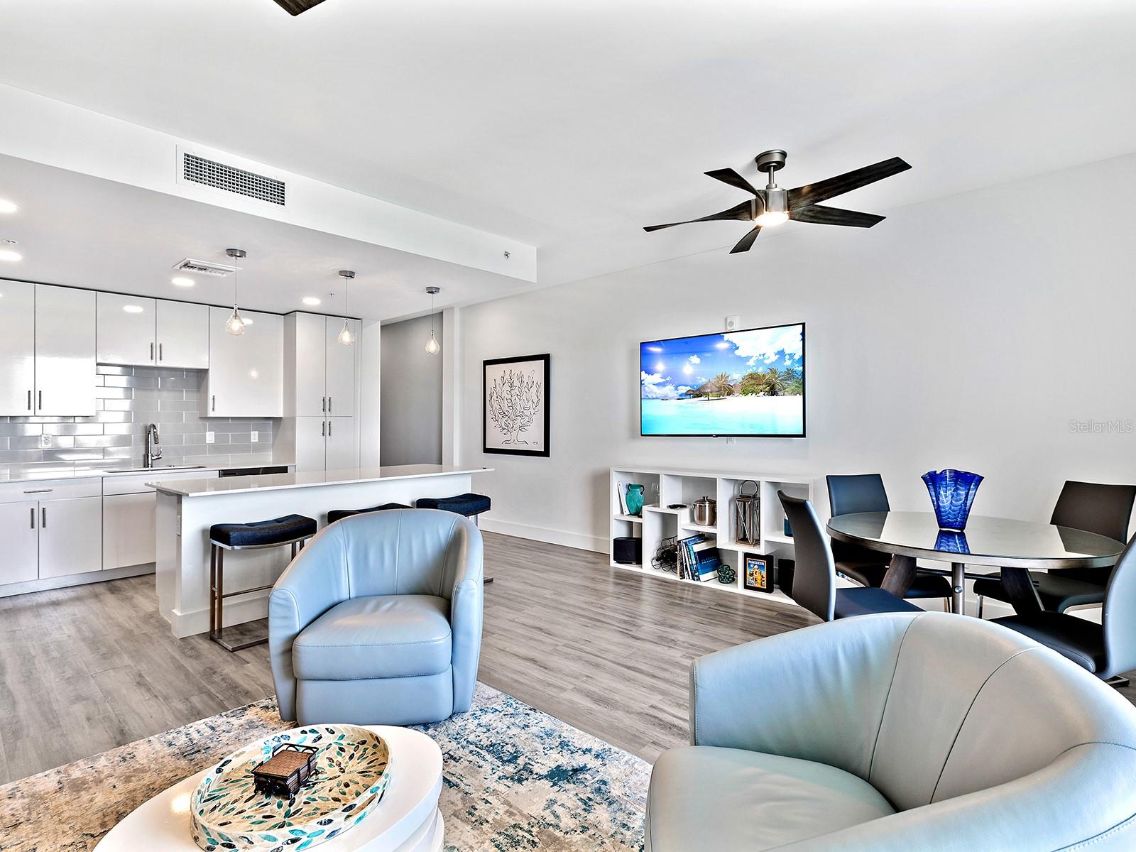 Image 16 of 37 For 1709 Tamiami Trail 318