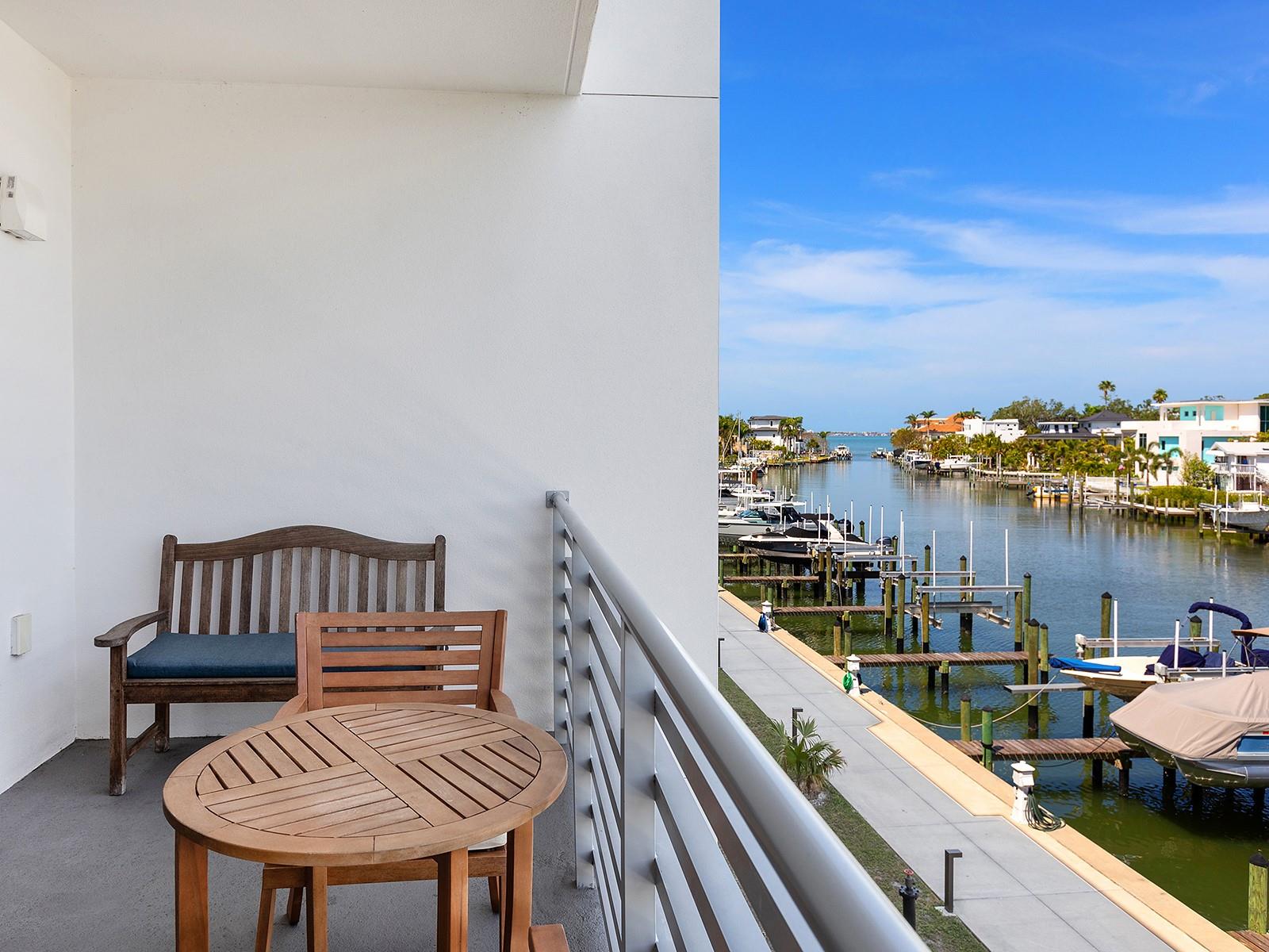 Image 20 of 37 For 1709 Tamiami Trail 318