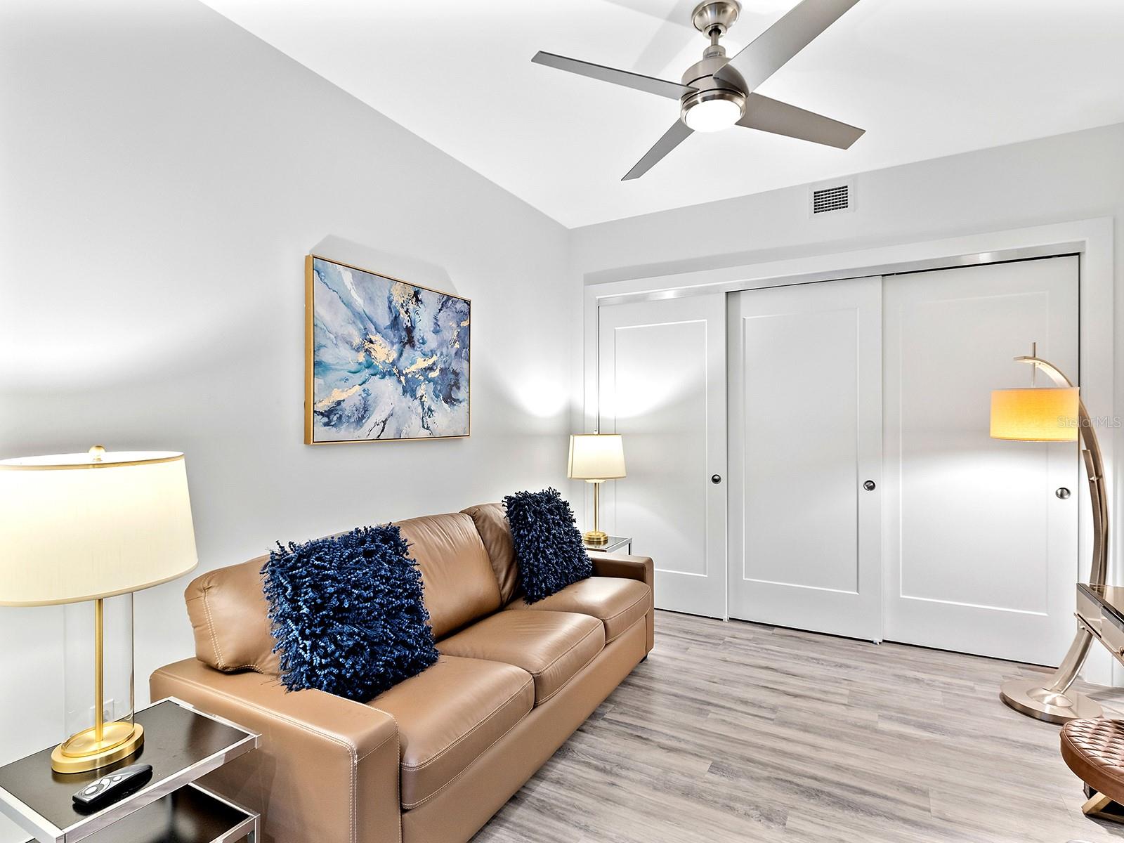 Image 7 of 37 For 1709 Tamiami Trail 318