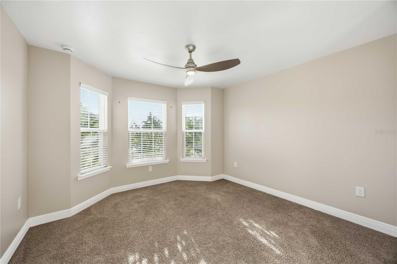 Image 14 of 31 For 9984 Spring Gulch Lane