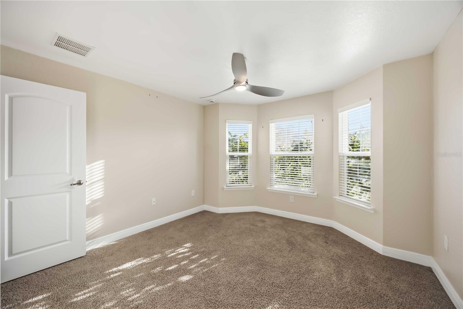 Image 16 of 31 For 9984 Spring Gulch Lane