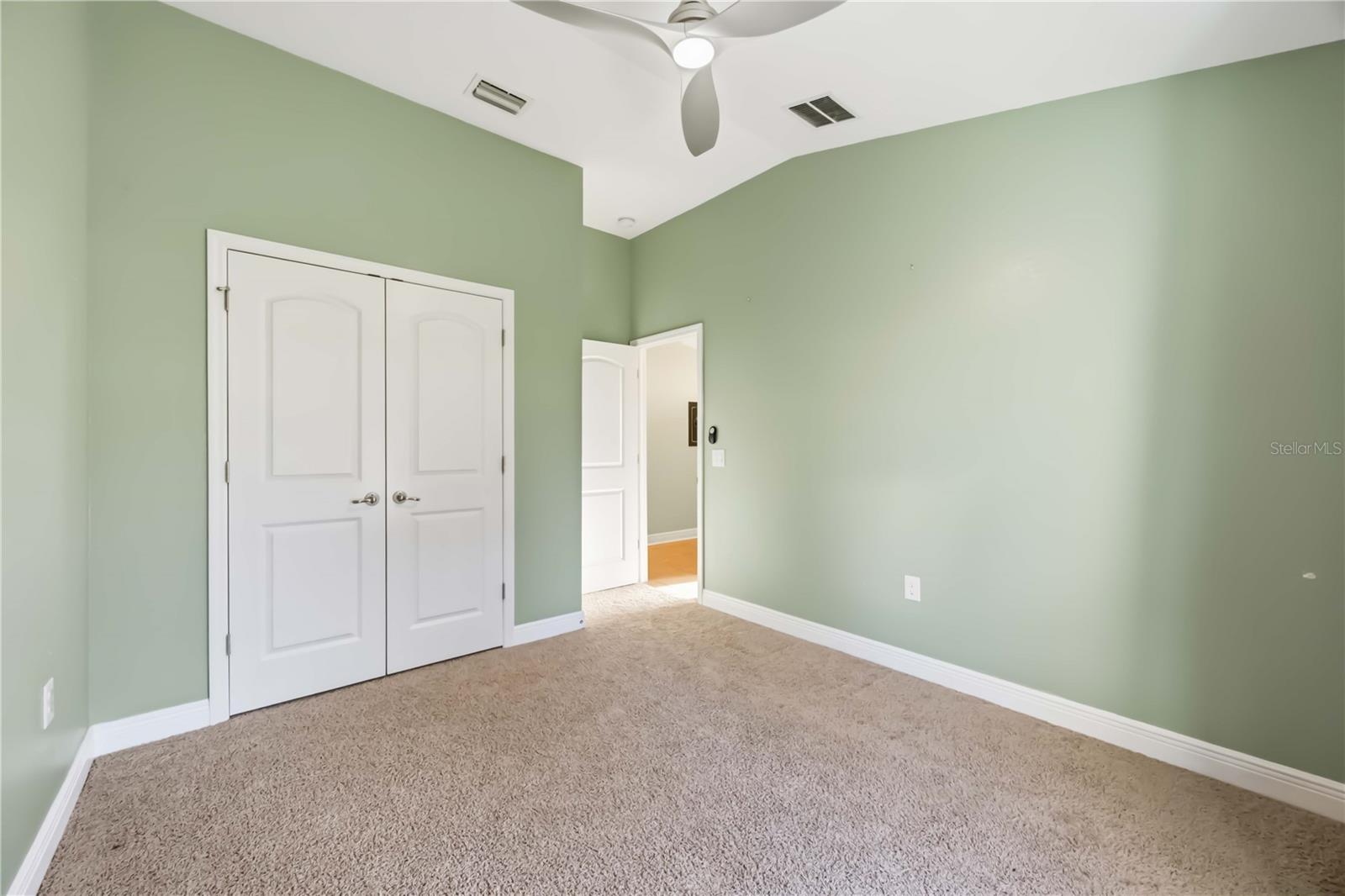 Image 19 of 31 For 9984 Spring Gulch Lane