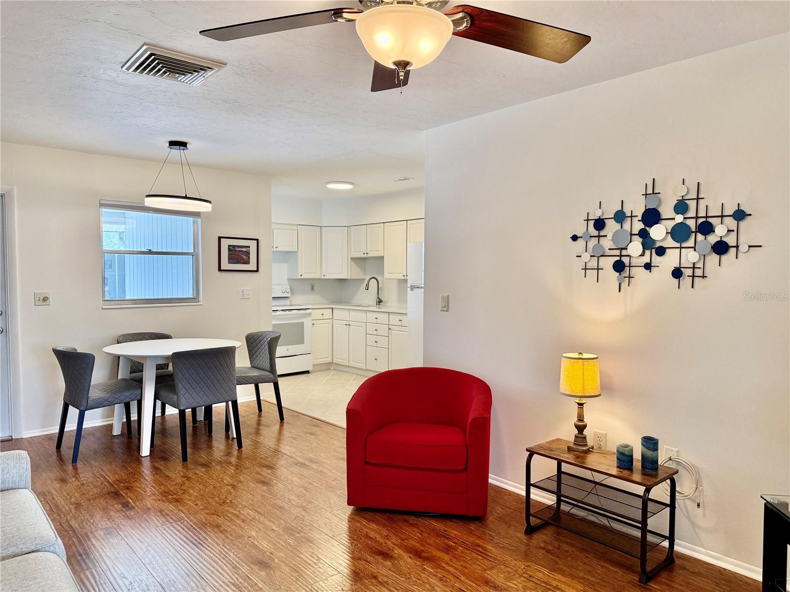 Image 9 of 30 For 2221 Orange Blossom Lane