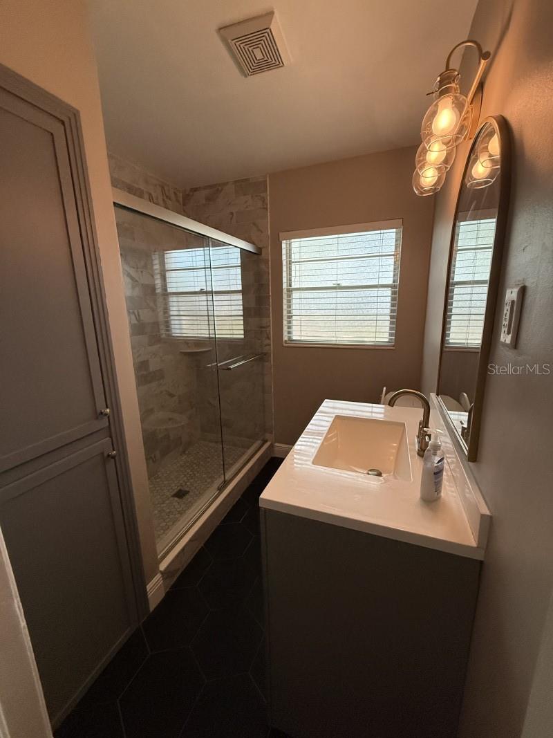 Image 3 of 6 For 3128 Powhatan Avenue