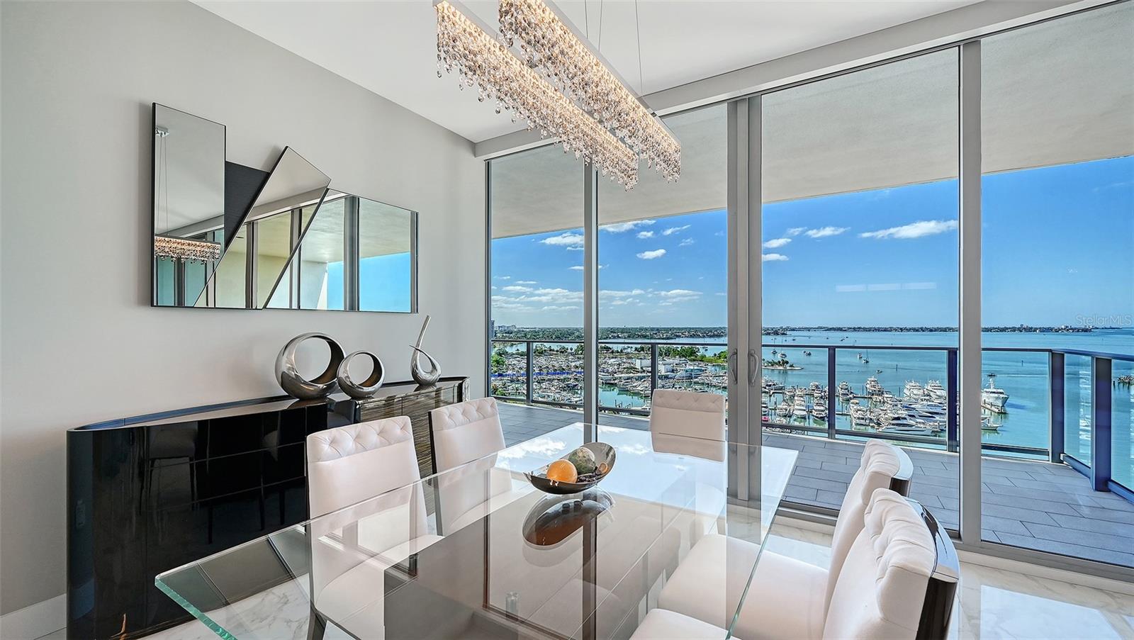 Image 11 of 79 For 1155 Gulfstream Avenue 1107