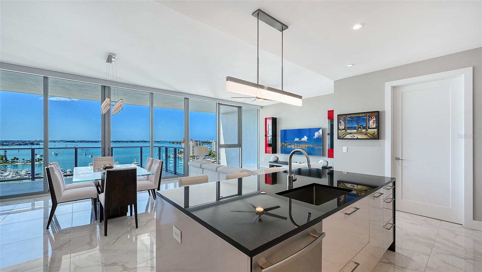 Image 22 of 79 For 1155 Gulfstream Avenue 1107