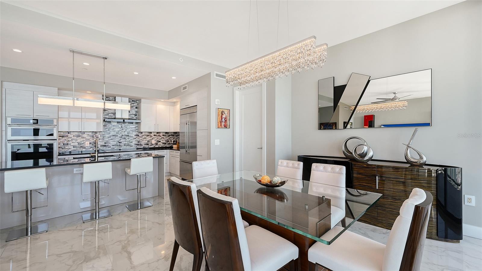 Image 24 of 79 For 1155 Gulfstream Avenue 1107