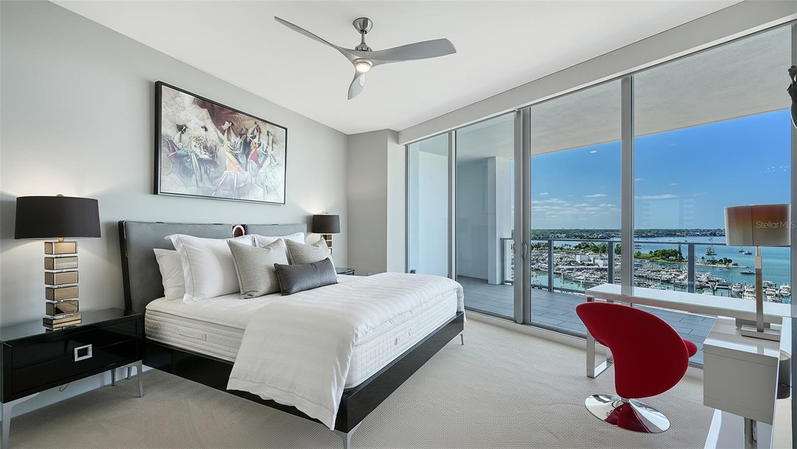 Image 32 of 79 For 1155 Gulfstream Avenue 1107