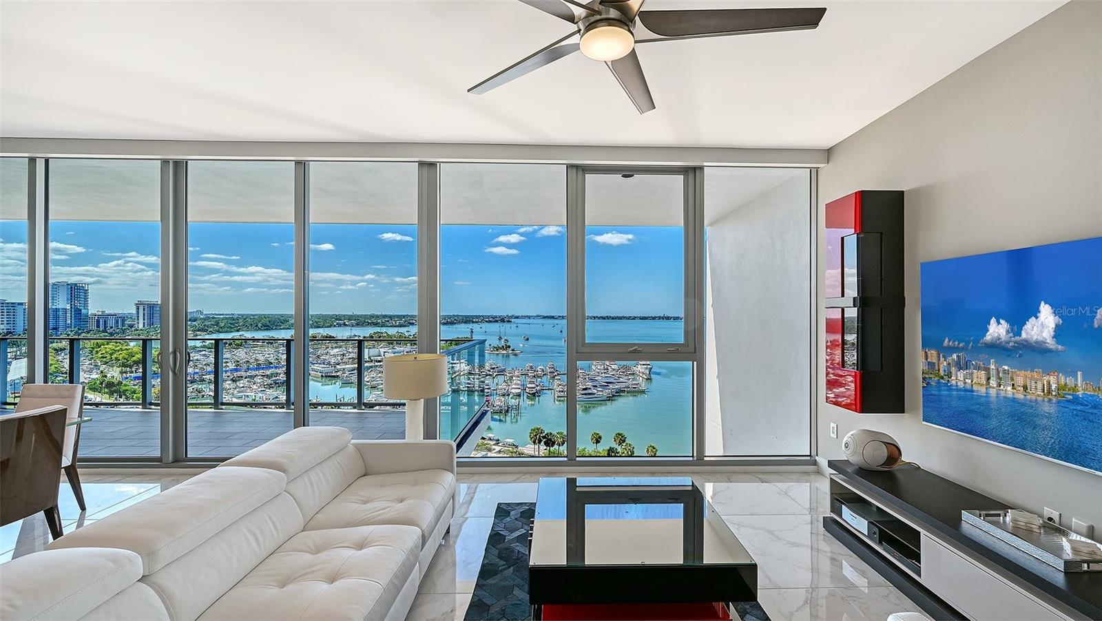 Image 7 of 79 For 1155 Gulfstream Avenue 1107