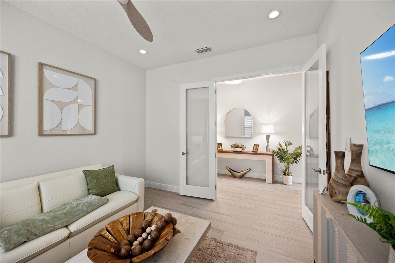 Image 12 of 37 For 10125 Crystal Isles Circle