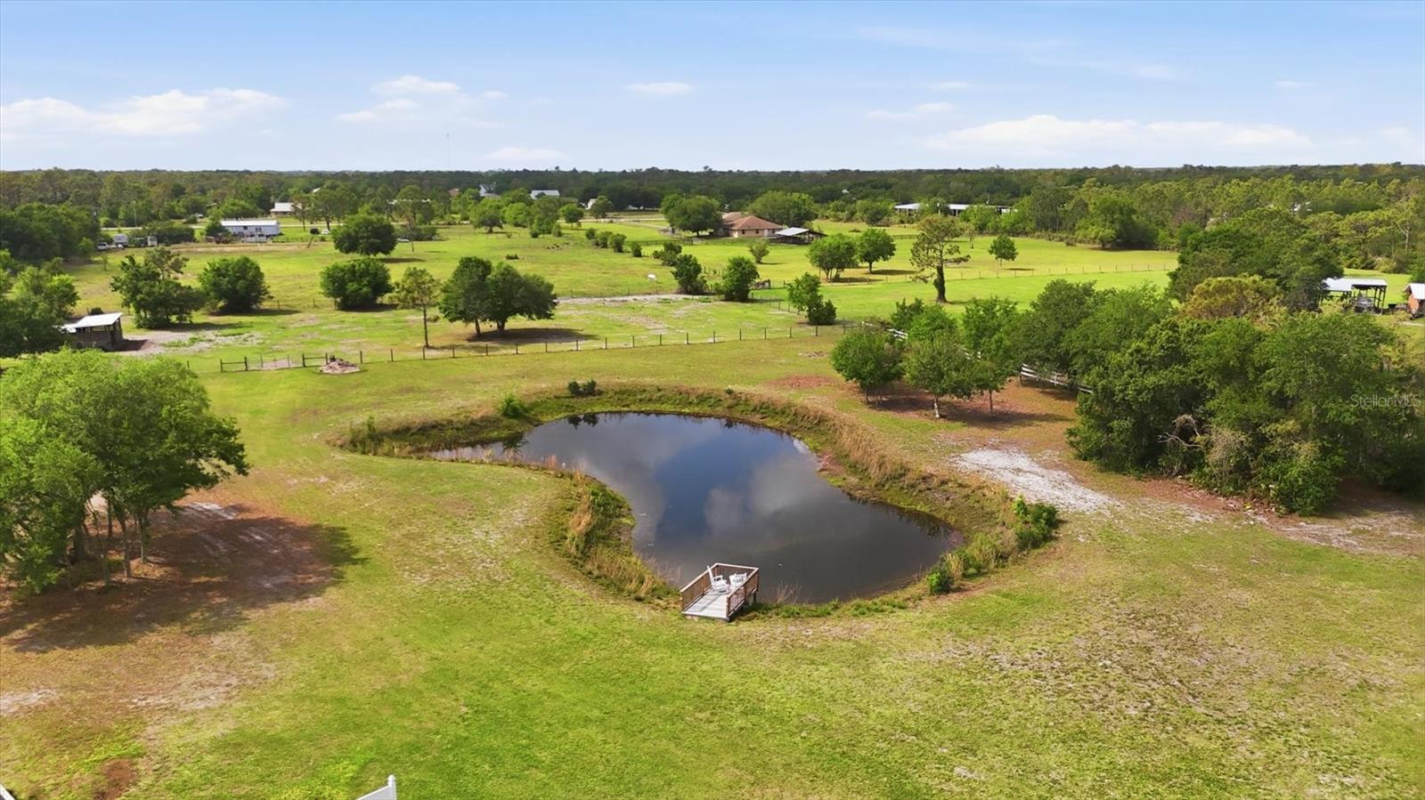 Listing photo id 13 for 26920 Brandiff Road E