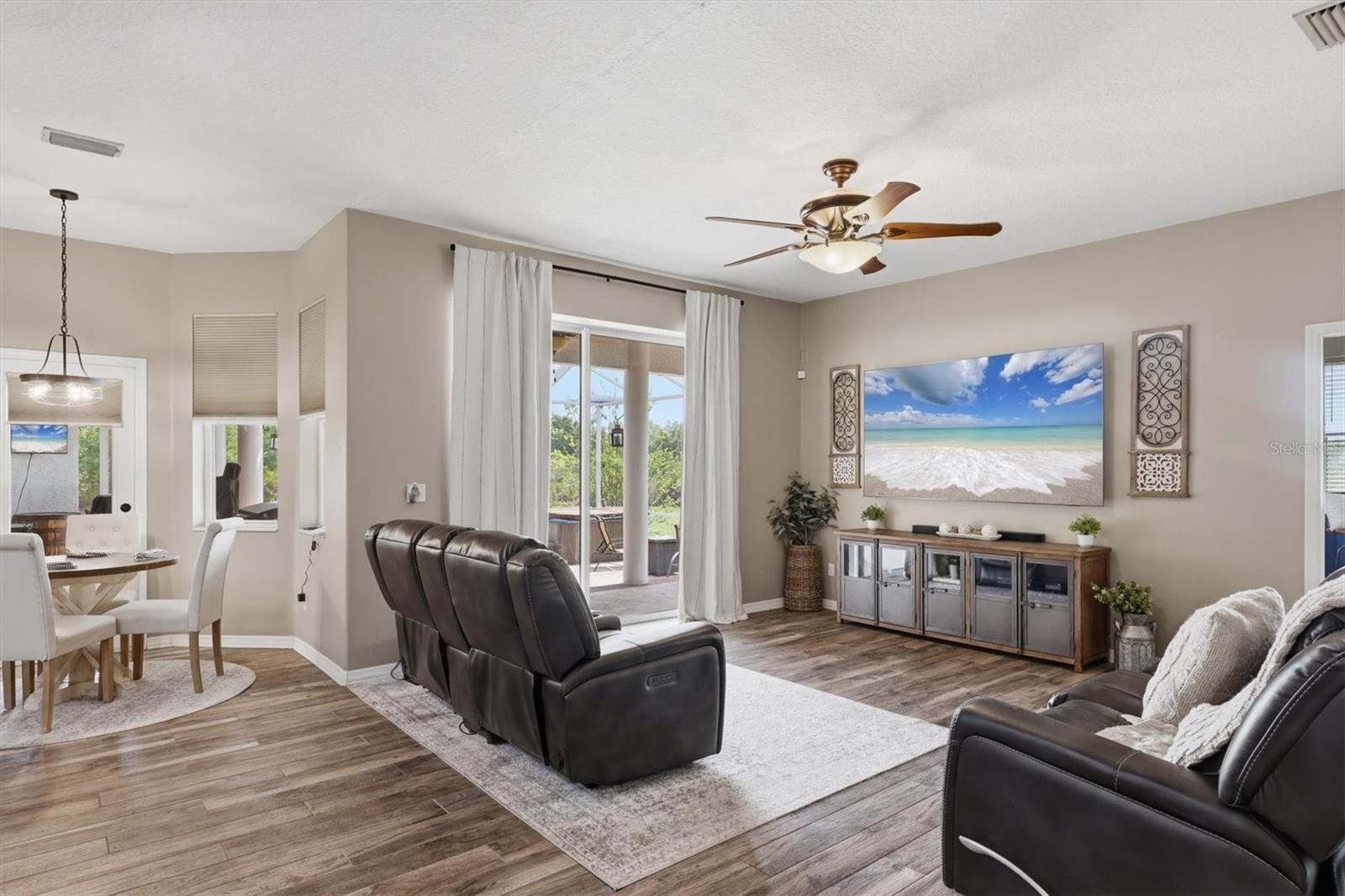 Listing photo id 20 for 26920 Brandiff Road E