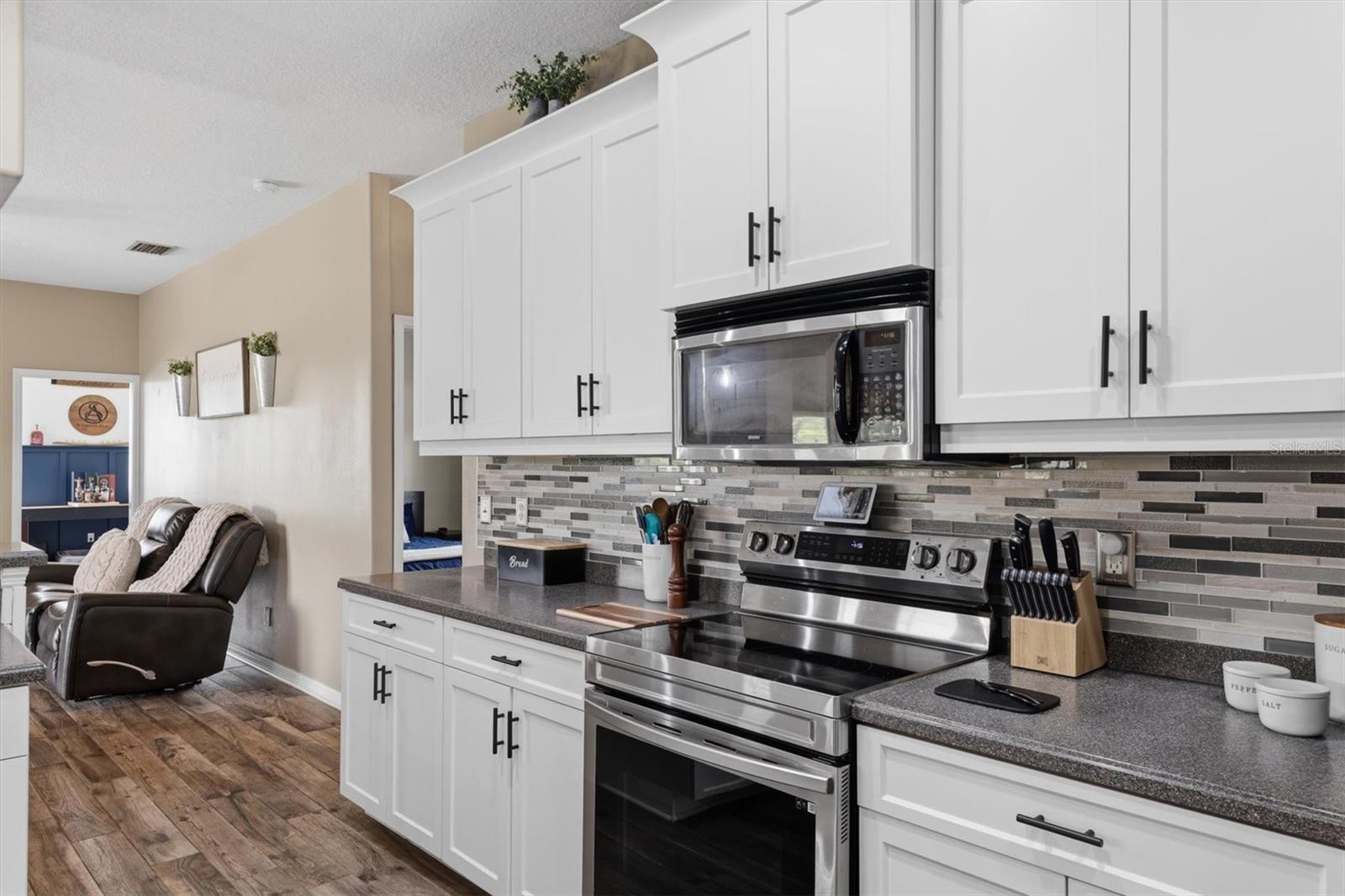 Listing photo id 28 for 26920 Brandiff Road E