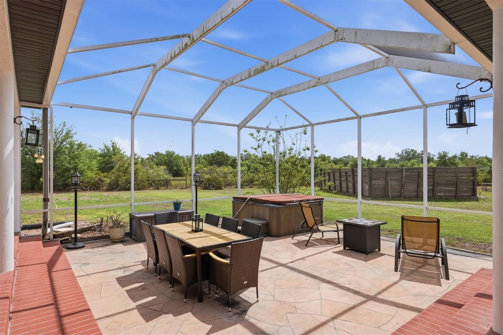 Listing photo id 49 for 26920 Brandiff Road E