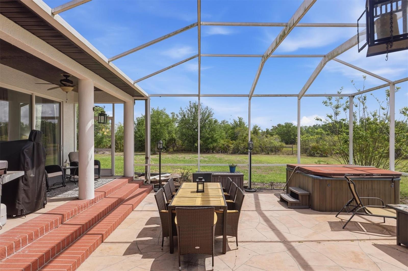 Listing photo id 50 for 26920 Brandiff Road E