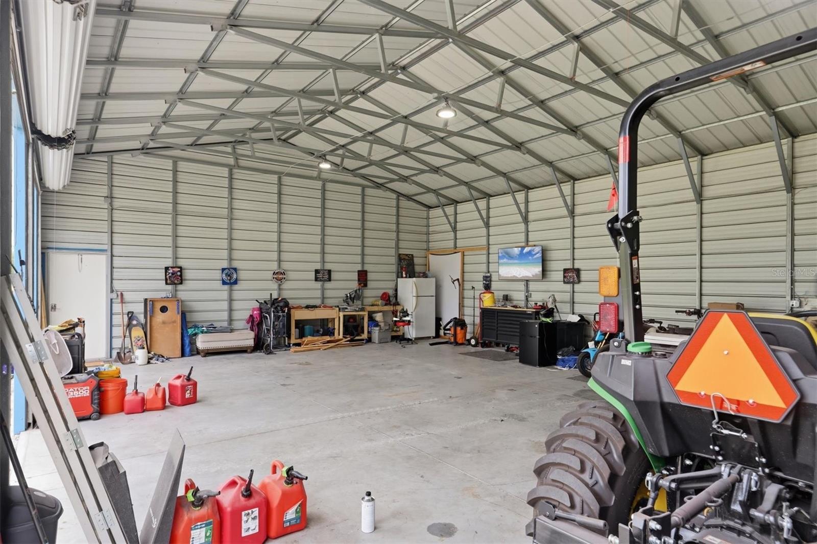 Listing photo id 59 for 26920 Brandiff Road E