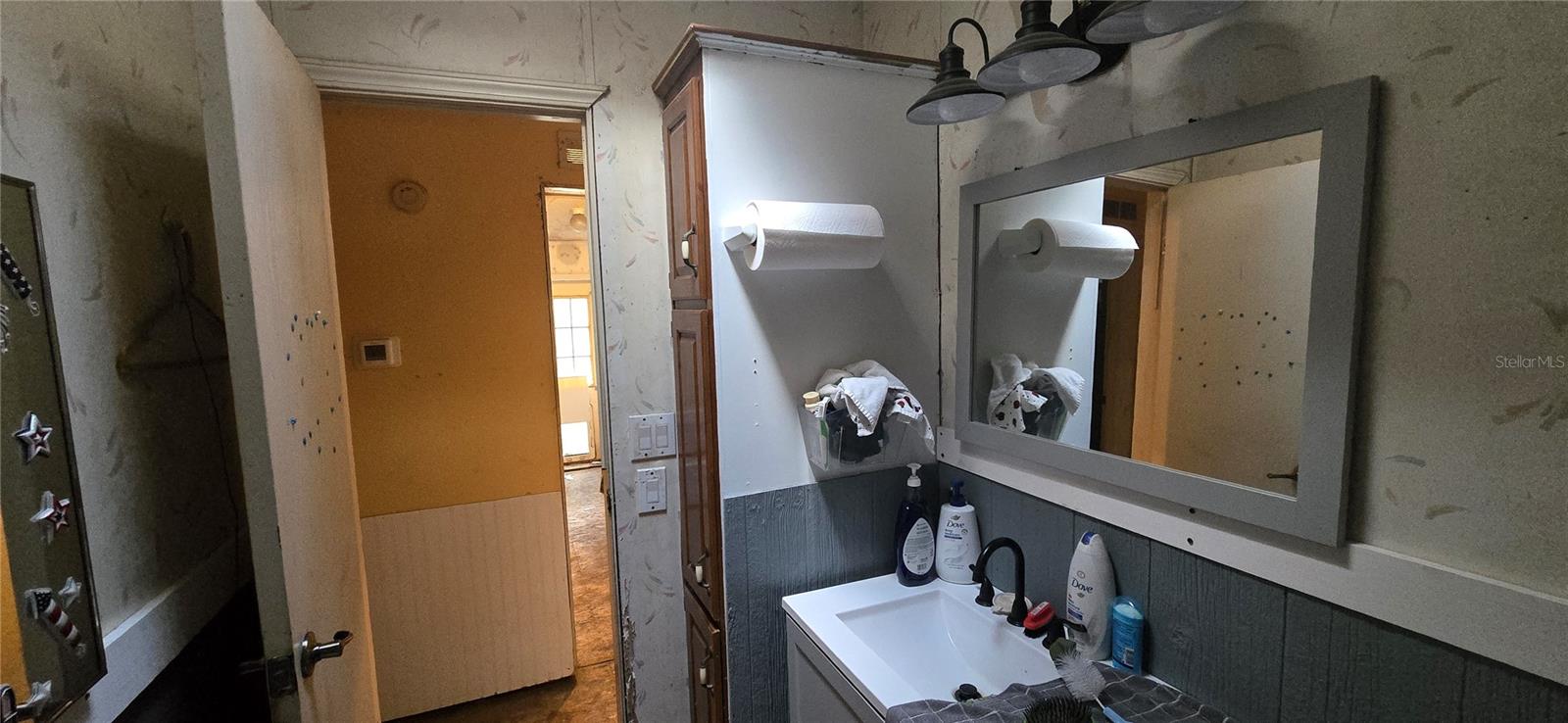 Image 8 of 29 For 1329 18th Way