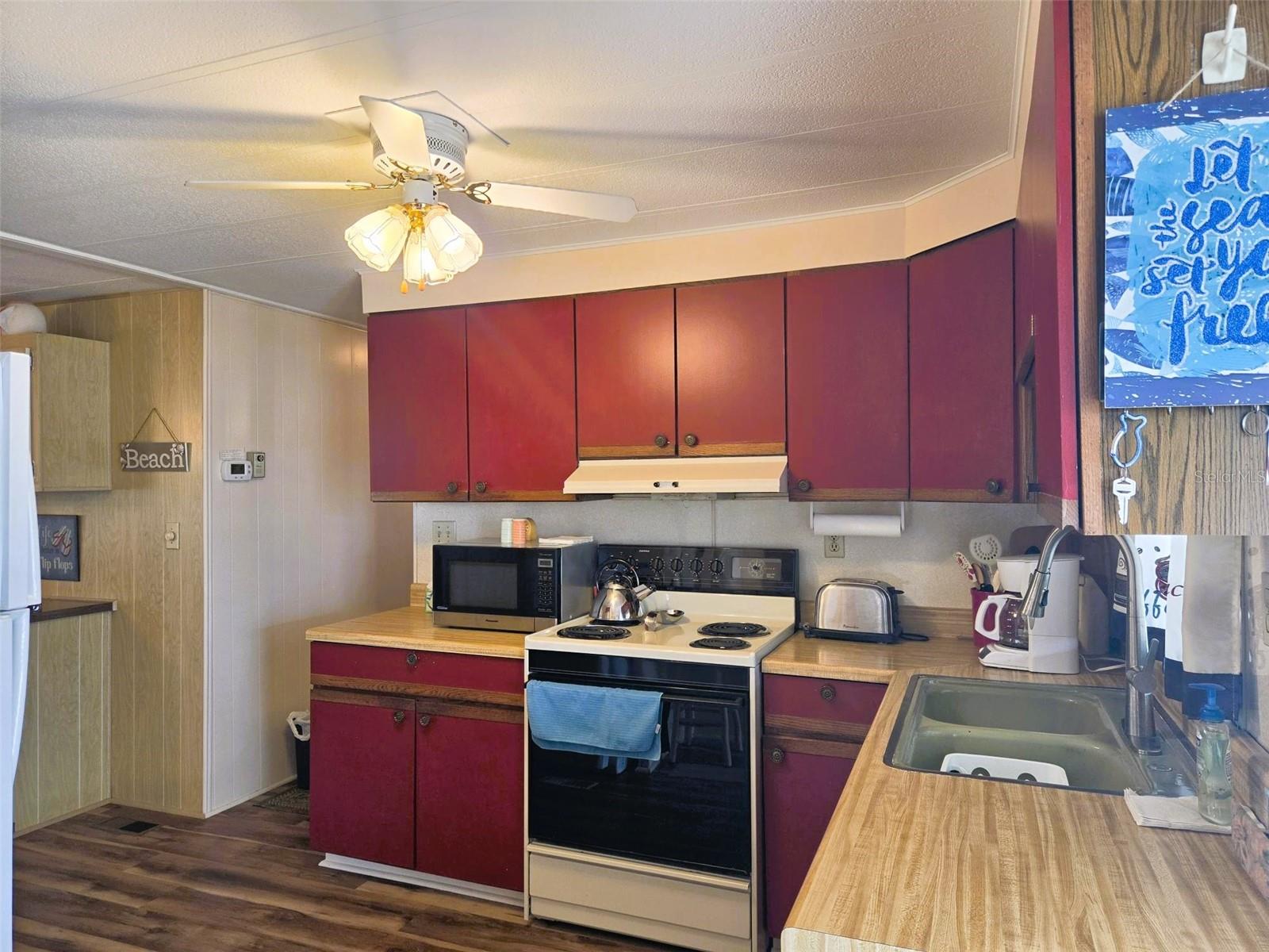 Image 10 of 27 For 3226 Sweet Gum Terrace