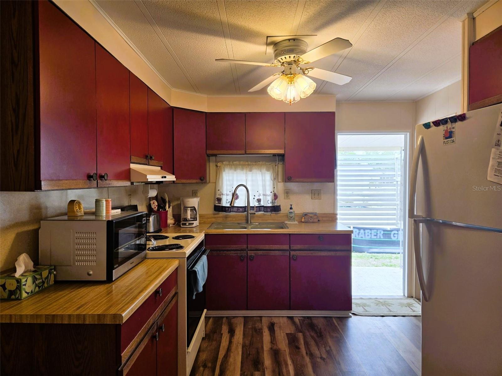 Image 9 of 27 For 3226 Sweet Gum Terrace