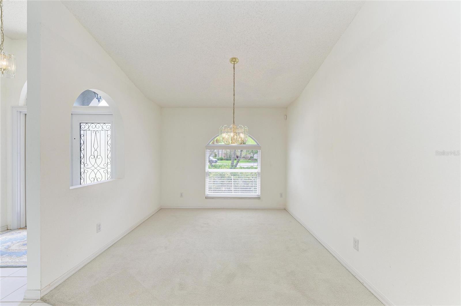 Image 18 of 60 For 6008 Promenade Court