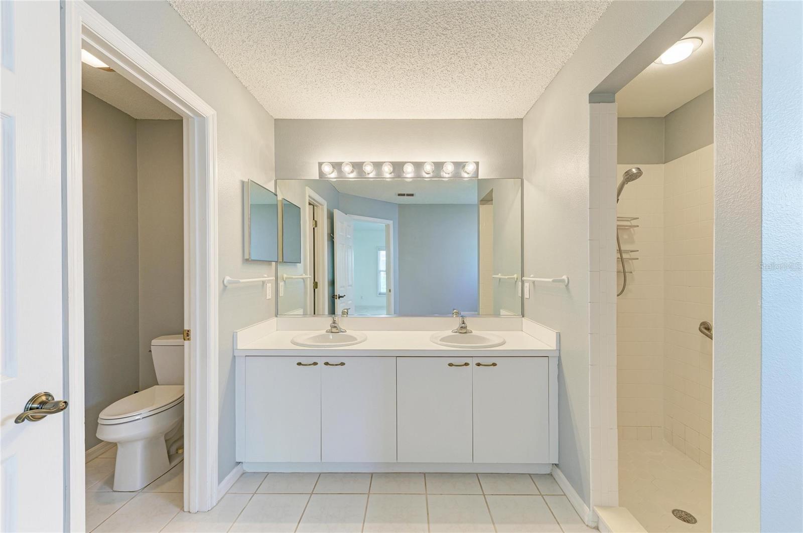 Image 36 of 60 For 6008 Promenade Court