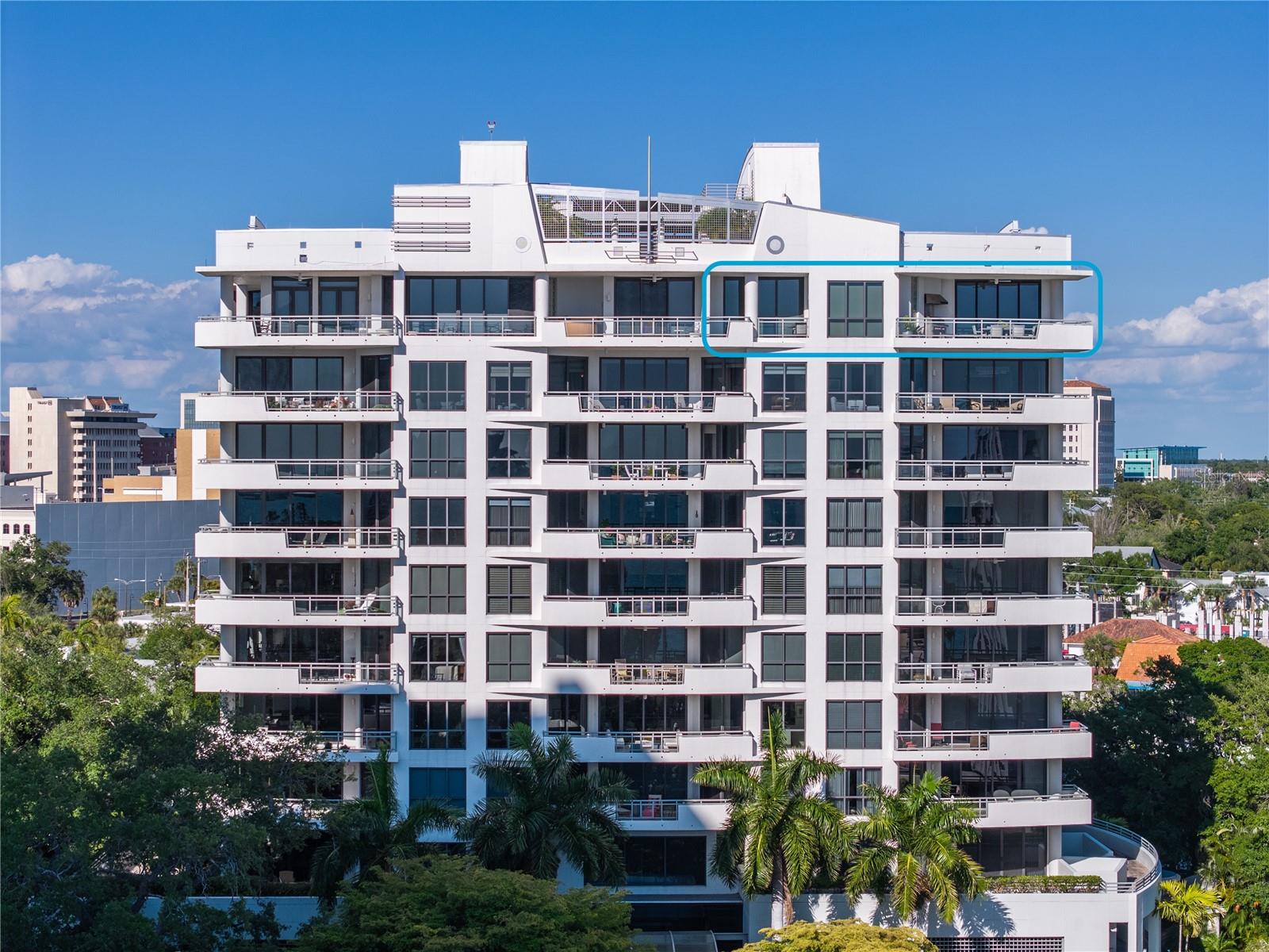 Image 4 of 80 For 401 Palm Avenue 1102