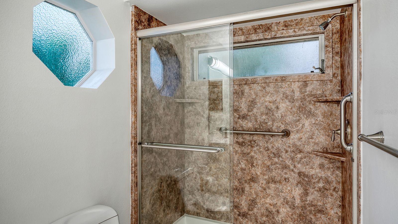 Image 34 of 64 For 4368 Kingston Loop