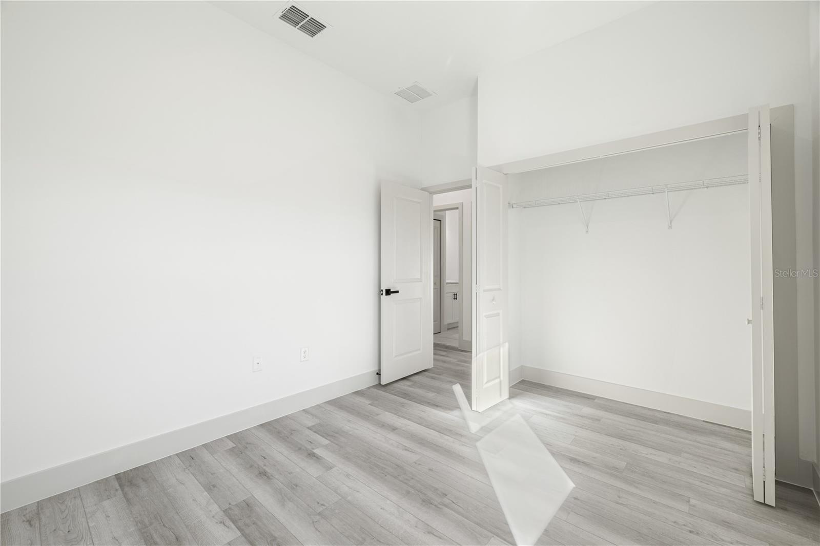 Image 39 of 46 For 15467 Hillsborough Boulevard