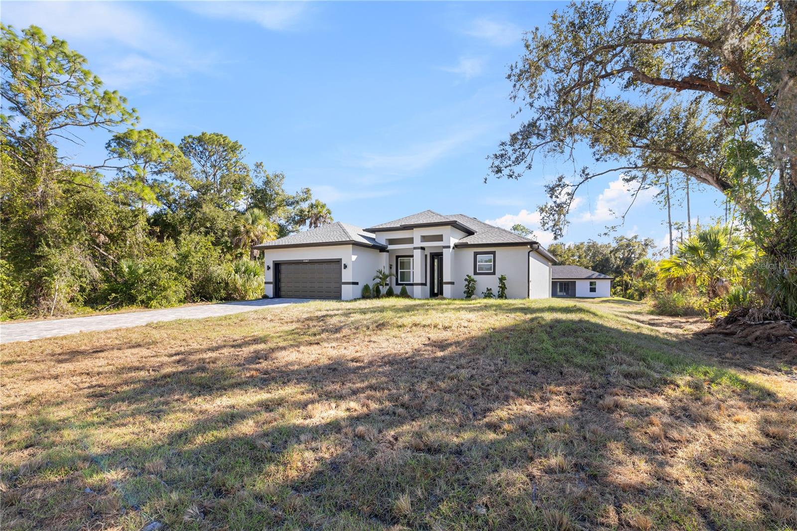 Image 4 of 46 For 15467 Hillsborough Boulevard