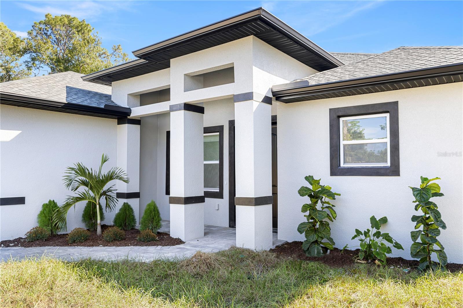 Image 6 of 46 For 15467 Hillsborough Boulevard