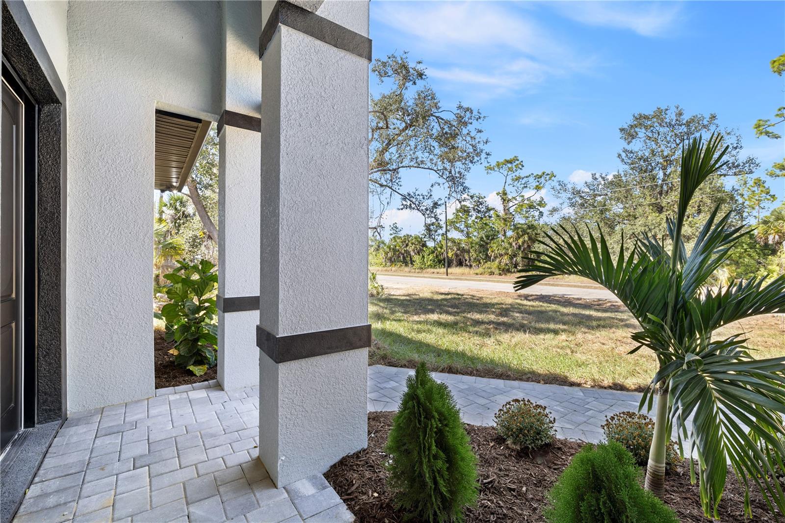 Image 7 of 46 For 15467 Hillsborough Boulevard