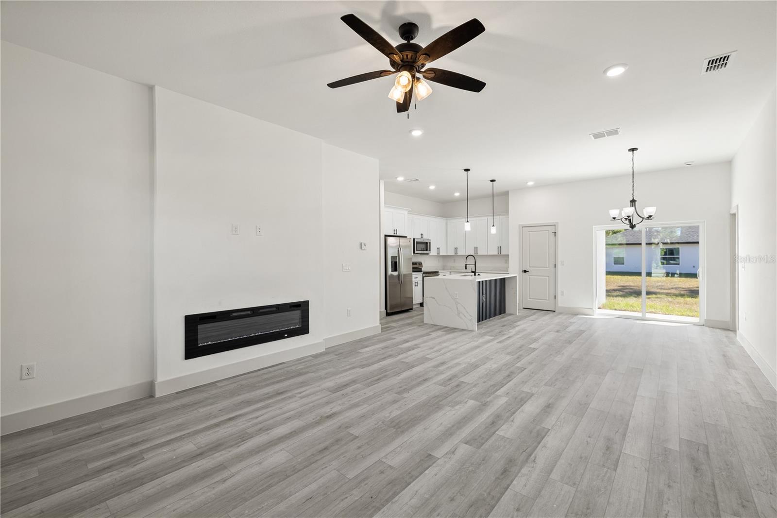 Image 8 of 46 For 15467 Hillsborough Boulevard