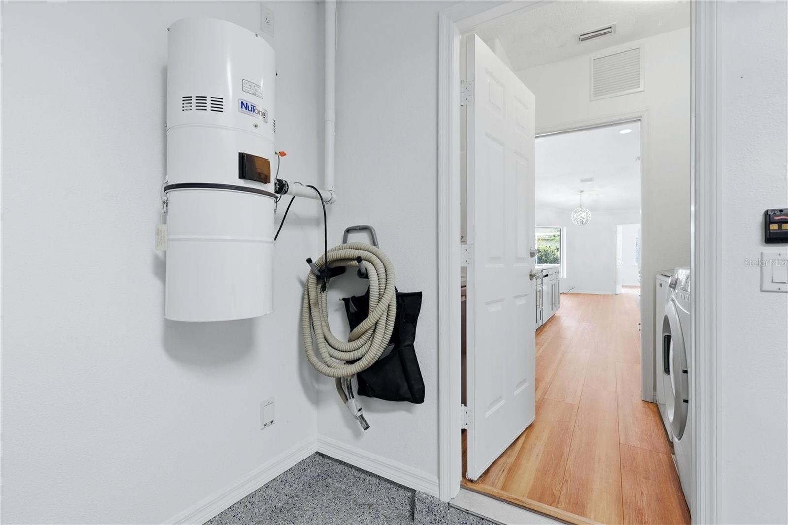 Image 35 of 47 For 8412 Misty Morning Court