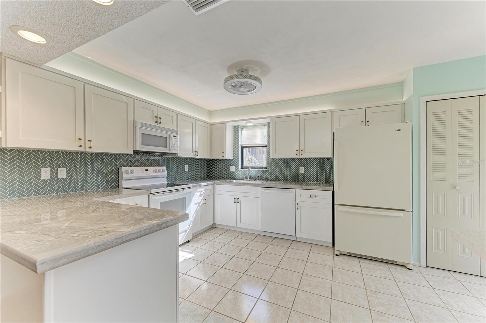 Image 2 of 50 For 5400 34th Street W D11