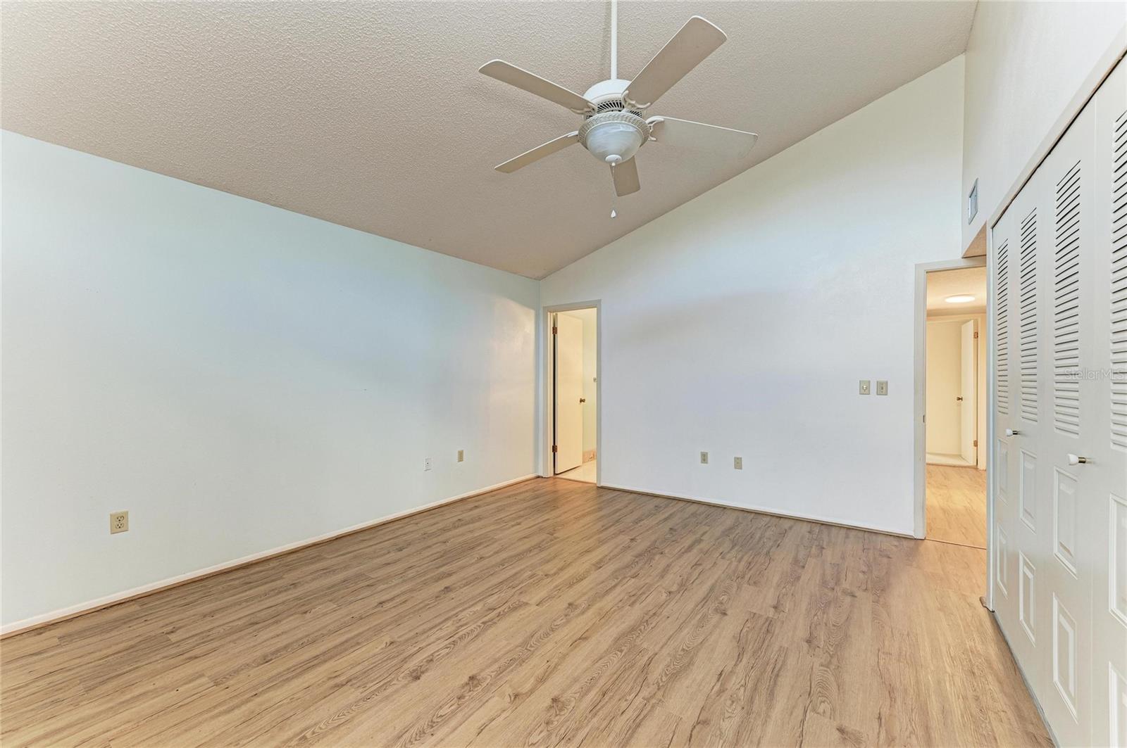 Image 20 of 50 For 5400 34th Street W D11