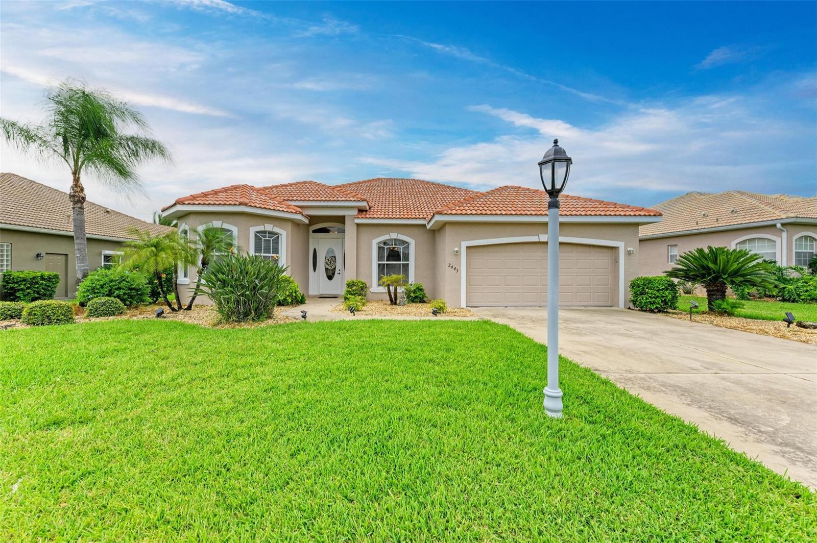 Listing photo id 9 for 2443 Silver Palm Road